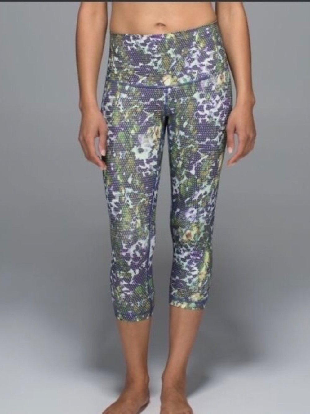 Lululemon Align Leggings in Dancing Warrior Size 4